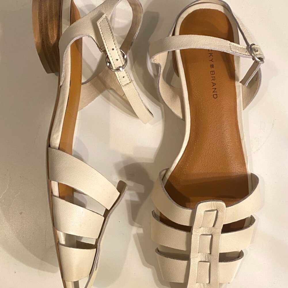 NWT - Lucky Brand - Zilma Fisherman Sandal - "Buff" White/Cream - 9.5